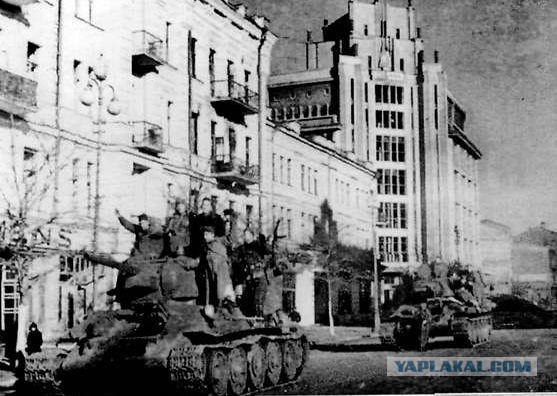 Зачистка аэропорта от войск украинских ВС