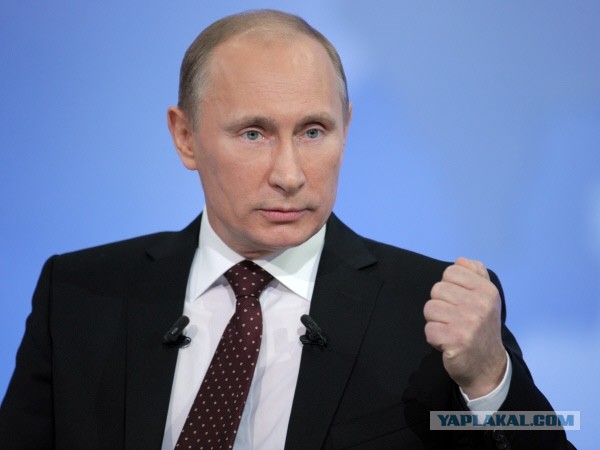 Дедушке среди зимы приставы решили сломать дом.