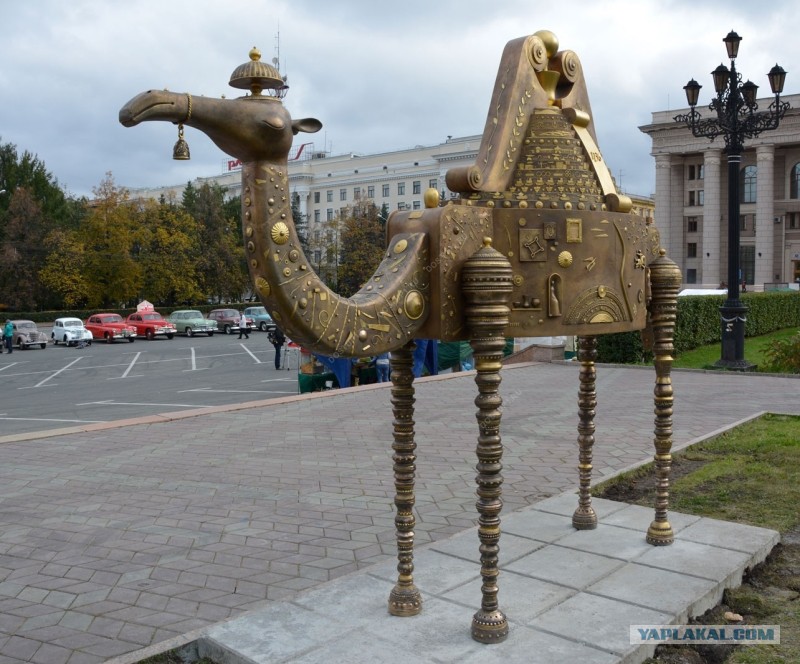 Верблюд символ
