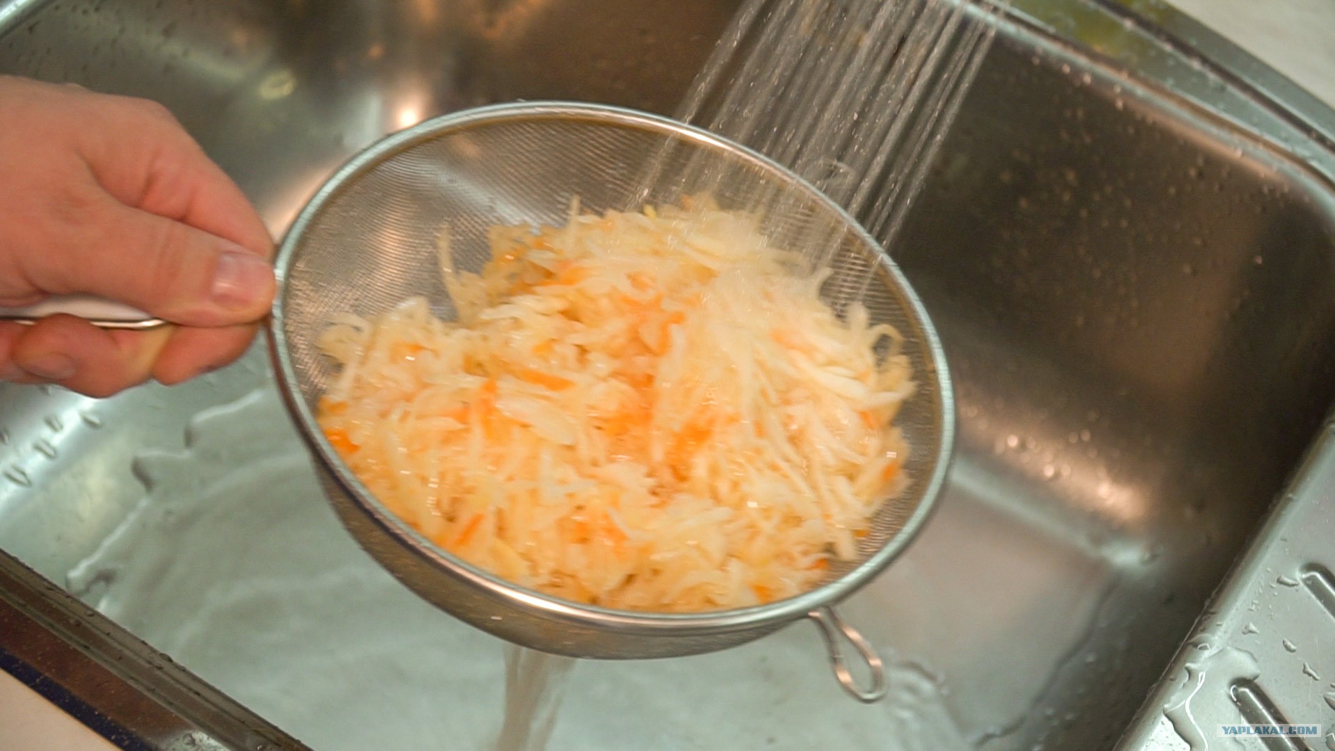 надо ли промывать квашеную капусту. соление капусты на зиму. квашенную тушить капусту. надо ли промывать квашеную капусту. Sauerkraut – квашеная капуста.