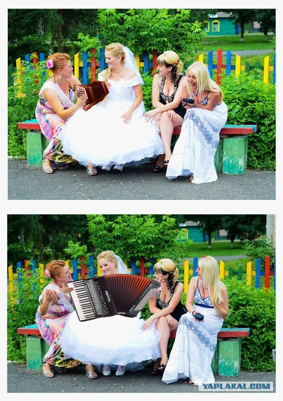 Хвастается.