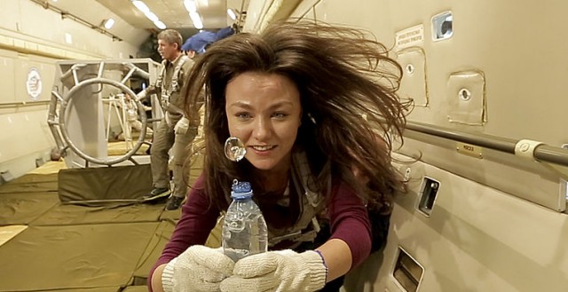 В невесомости