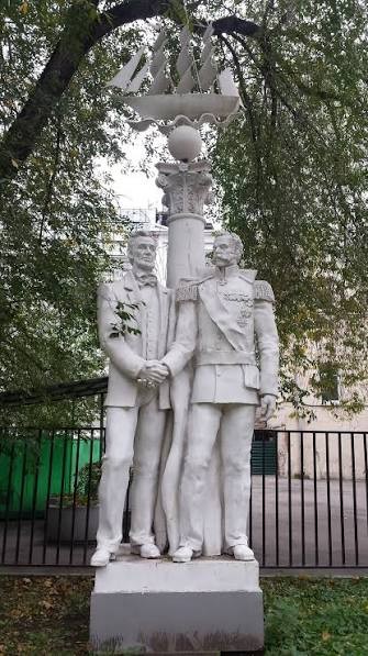 Шляюсь по  Москве