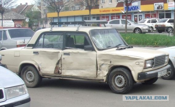 Не все тачки пострадали одинаково. Кому-то повезло
