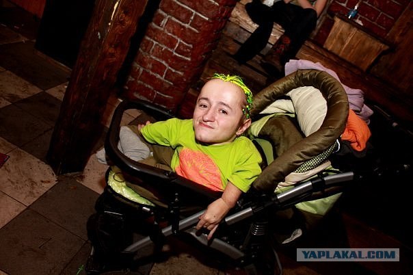 В ночном клубе