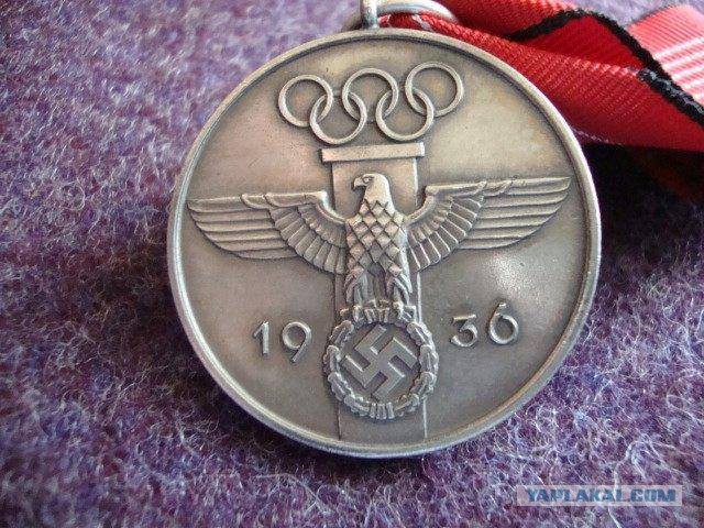А чего приуныли то? Ну забанили в олимпиаде и что?..