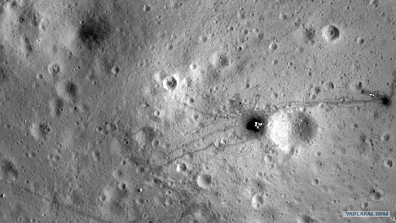 Следы луны 16. LRO Apollo 16 site. Снимки LRO Аполлонов. Аполлон 16 на Луне. Место высадки Аполлона 11.