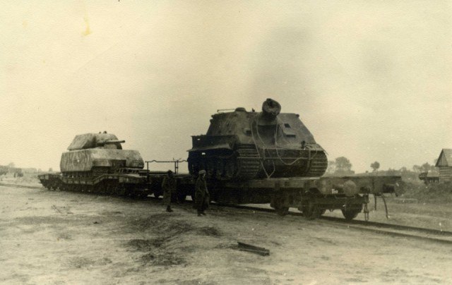 StuG III под кличкой "Гадюка", самая массовая в производстве с которой пришлось встретиться нашим дедам.