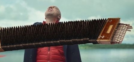 *БАЯН*На таком на рыбалку то, на недельку