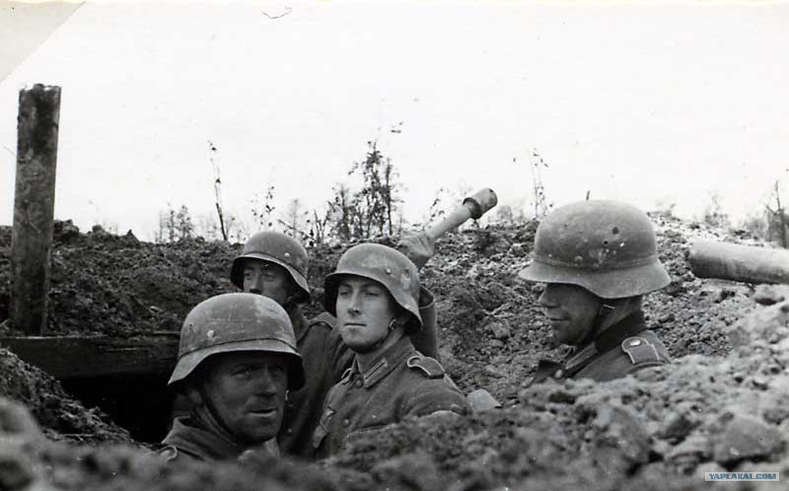Российский вермахт. Немецкие солдаты в окопах 1945. Солдаты вермахта на Восточном фронте.