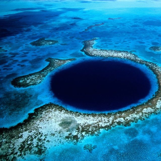 Голубая дыра (Great Blue Hole)