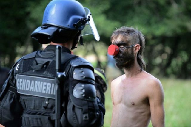 Противостояние