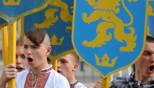 Зеленский не включил русских в перечень коренных народов Украины.