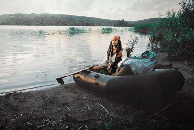 «Один Дома 2», но в России 90-х.