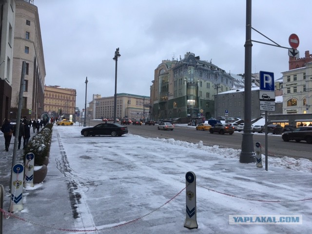 Жители Москвы хотят платную парковку у себя в районе