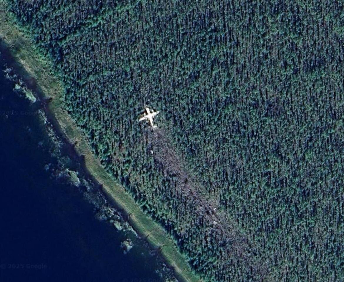 Неизвестный самолёт в тайге