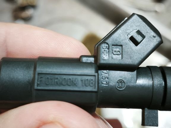 Тотальная экономия Автоваза на комплектующих - на этот раз проверенные форсунки Bosch на новых машинах меняют на ноунейм