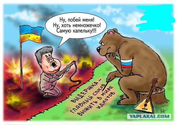 Синий. Совсем синий. Точнее - сине-желтый
