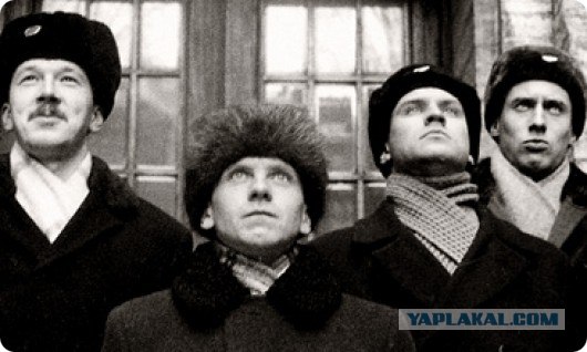 Фотовыставка "Иконы 90-х"