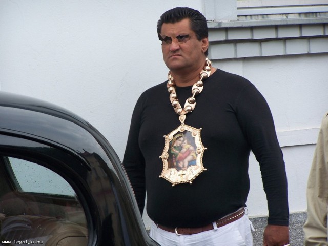 Батюшка с иронией и самоиронией