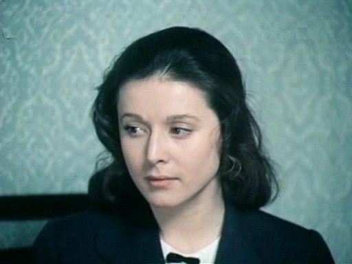 А какая из актрис советского/российского нравится вам