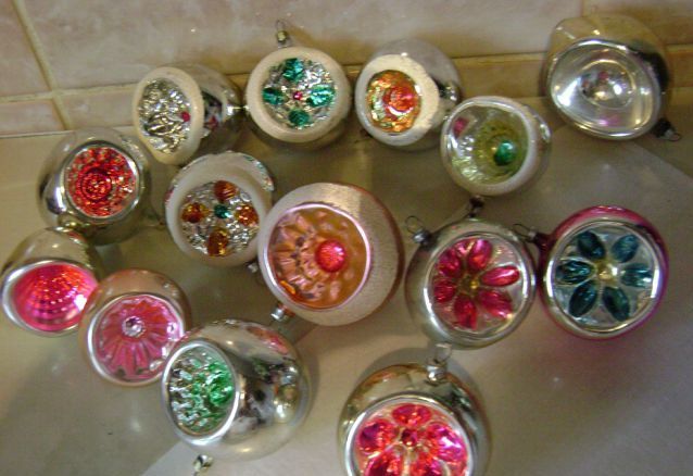 Старых елочных игрушек пост