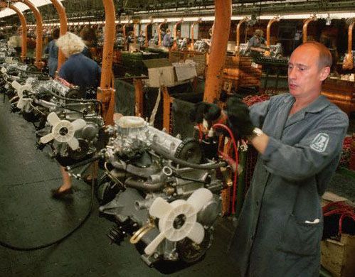 Анекдот: едет как-то Путин в метро