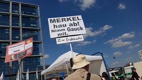 Лондон, письки готовьте к обрезанию)))