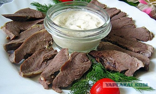 Соевый соус, майонез, сгущёнка и красная икра