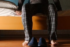 Длительная эрекция без сексуального возбуждения