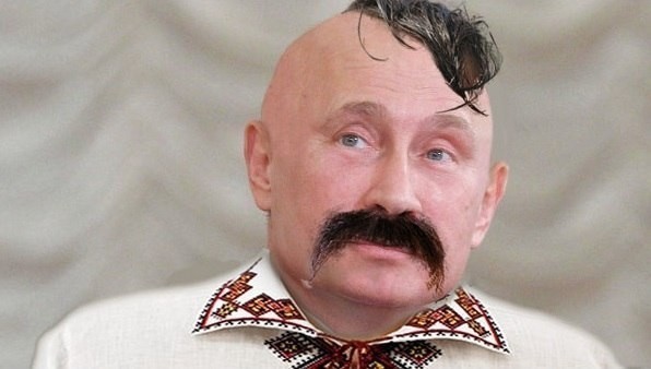Зачем запорожские казаки носили чуб на бритой голове? Почему над этой прической так смеялись русские?
