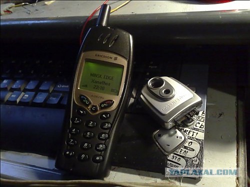А каким был твой первый телефон?