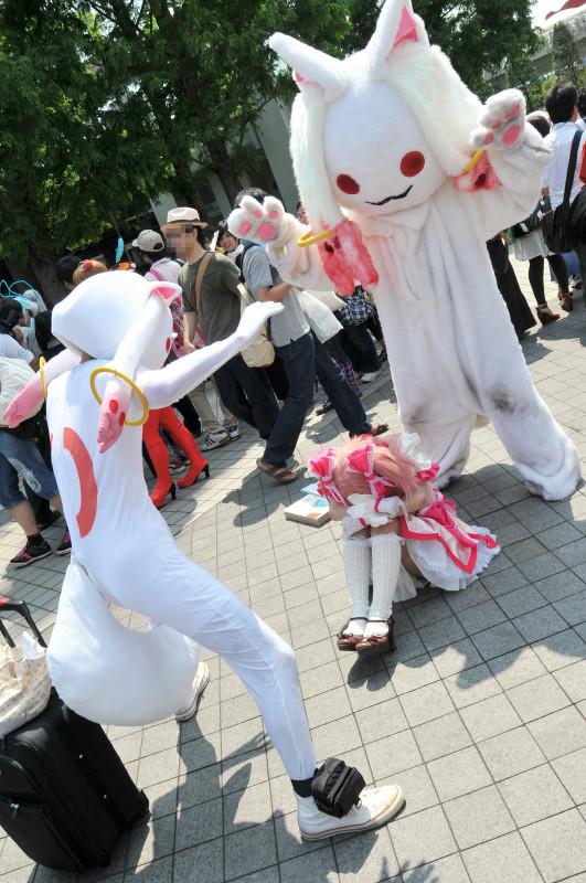 Девчонки с 80 Comiket'a ! (ну и немного парней)