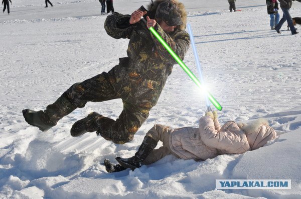 Фотожаба: Сейчас он ей...