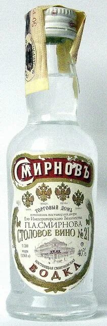 Сомелье показал идеальные вина для пельменей, шаурмы и жареной картошки