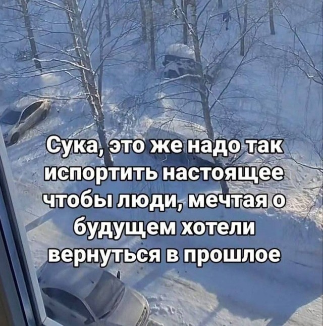 Британский самолет-разведчик летает вдоль границы России возле Петербурга