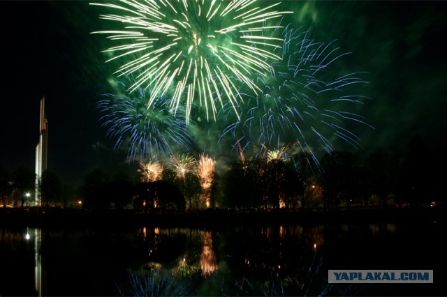 Латвия 2012: травля отмечающих 9 мая