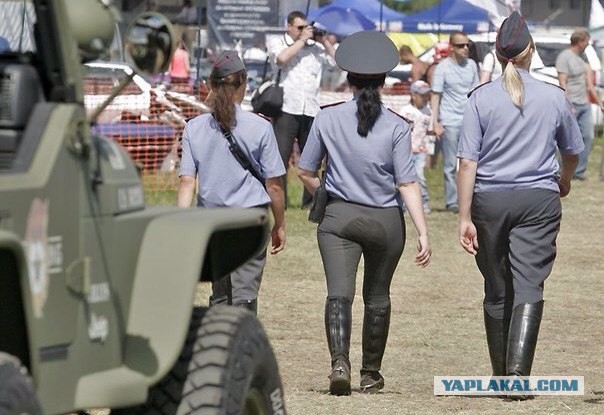 Привет из соцсетей 18+