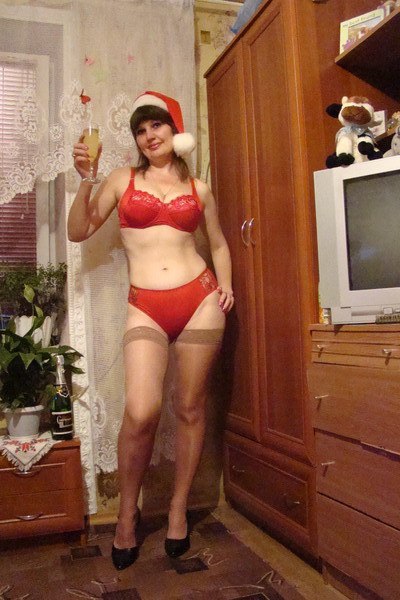 Новый год лучше встречать с девчонками