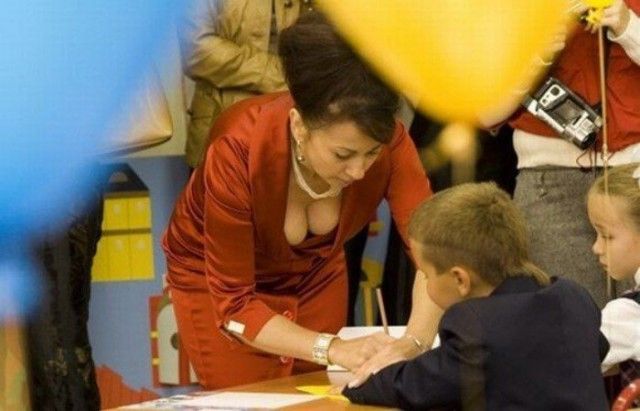 Симпатичные работники бюджетной сферы.