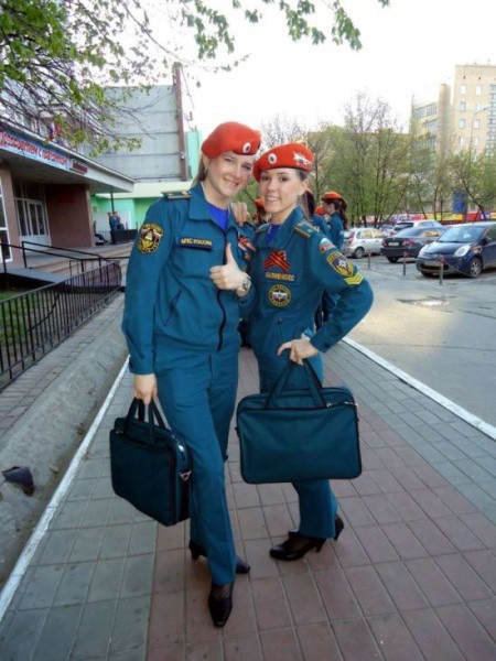 Леди в форме!