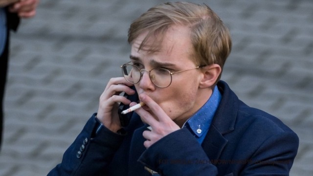 Ему 12 или 40?