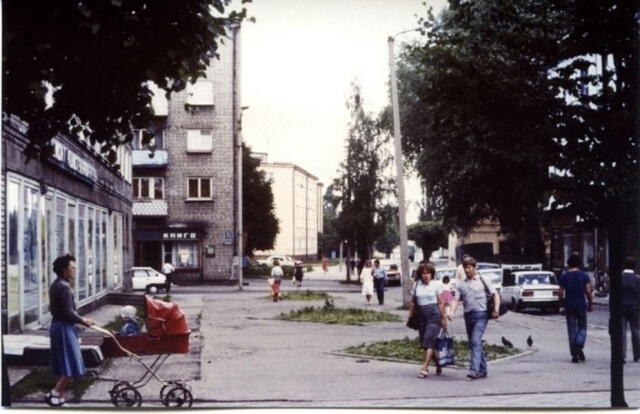 Фотохроника "загнивающего совка". Часть 4