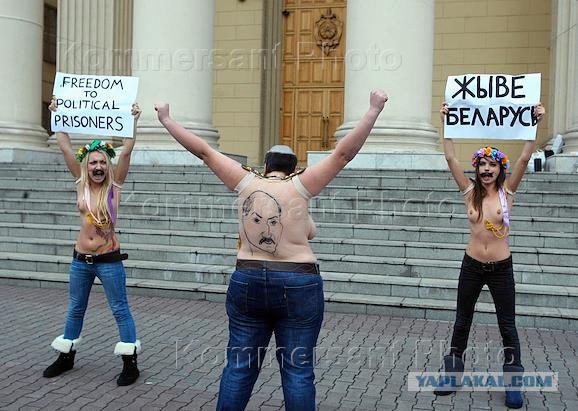 «Локальный тиран»: школьник вышел на пикет против завуча