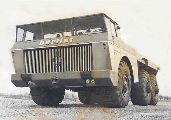 Грузовик, который "ест" 640 литров дизеля на 100 км