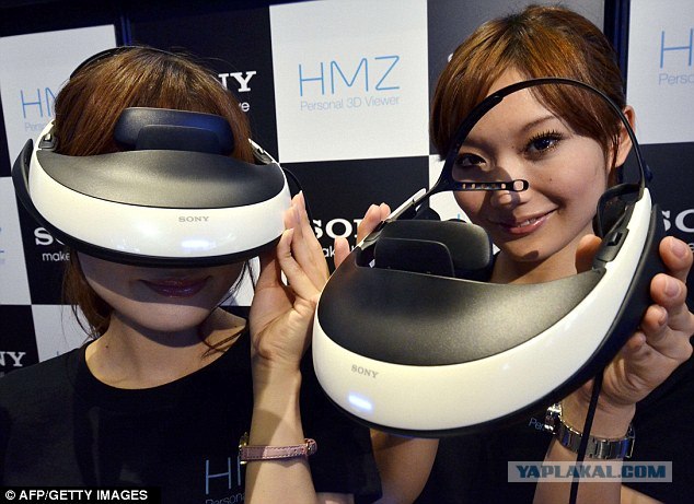 Индивидуальный трехмерный дисплей Sony HMZ-T1