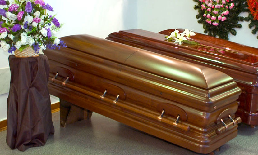 Похороны во сне к чему снится. Кчем сняться сои похороны. Снятся похороны близкого. Приснились похороны гроб. Приснились похороны гроб.