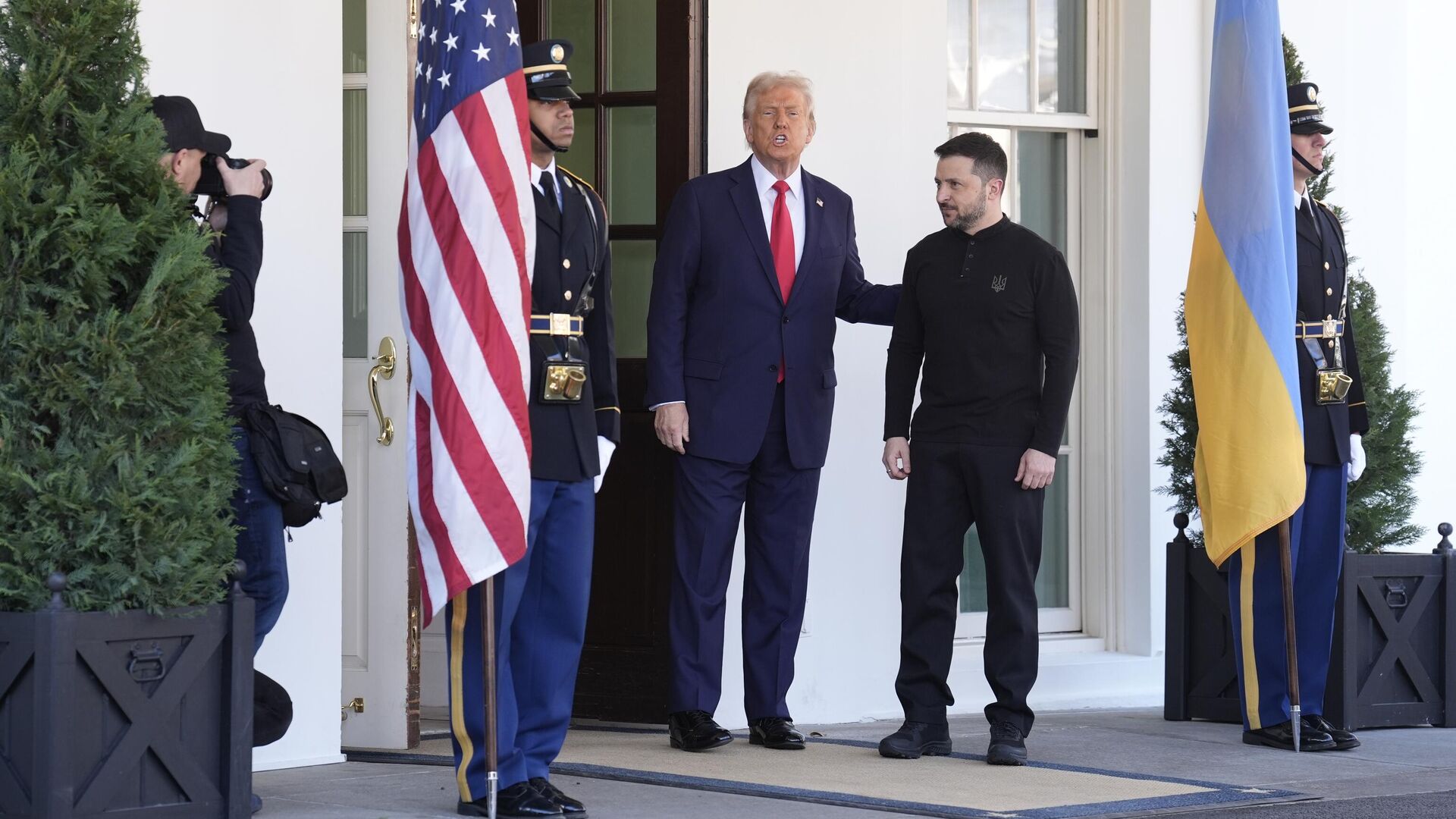 «Он не готов». Трамп жестко отчитал Зеленского и выгнал из Белого дома