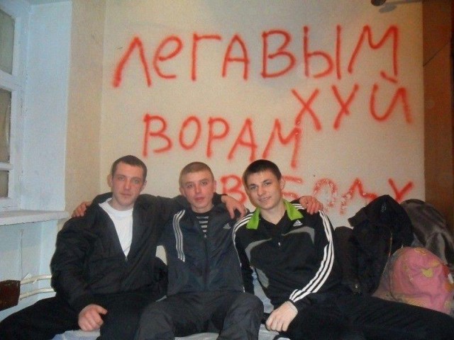В Кирове ритуальщики обокрали умершего — мужчины не знали, что в этот момент их снимала скрытая камера