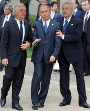 Высшие силы как-бы намекают